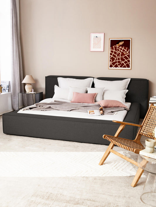 Lennvik Upholstered Bed