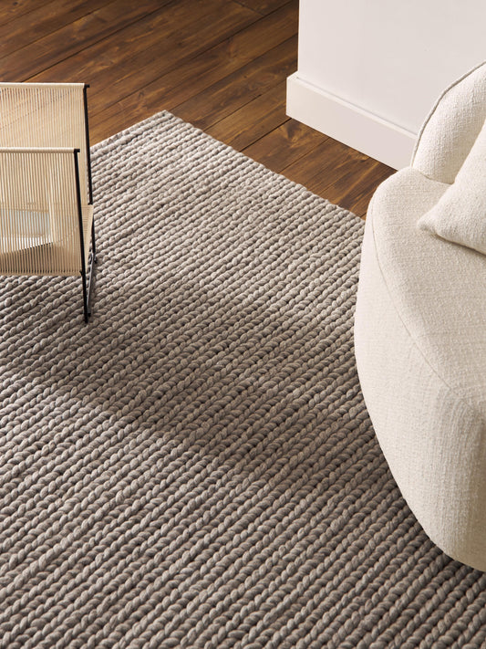 Brunavo Handmade Wool Rug with Braided Texture