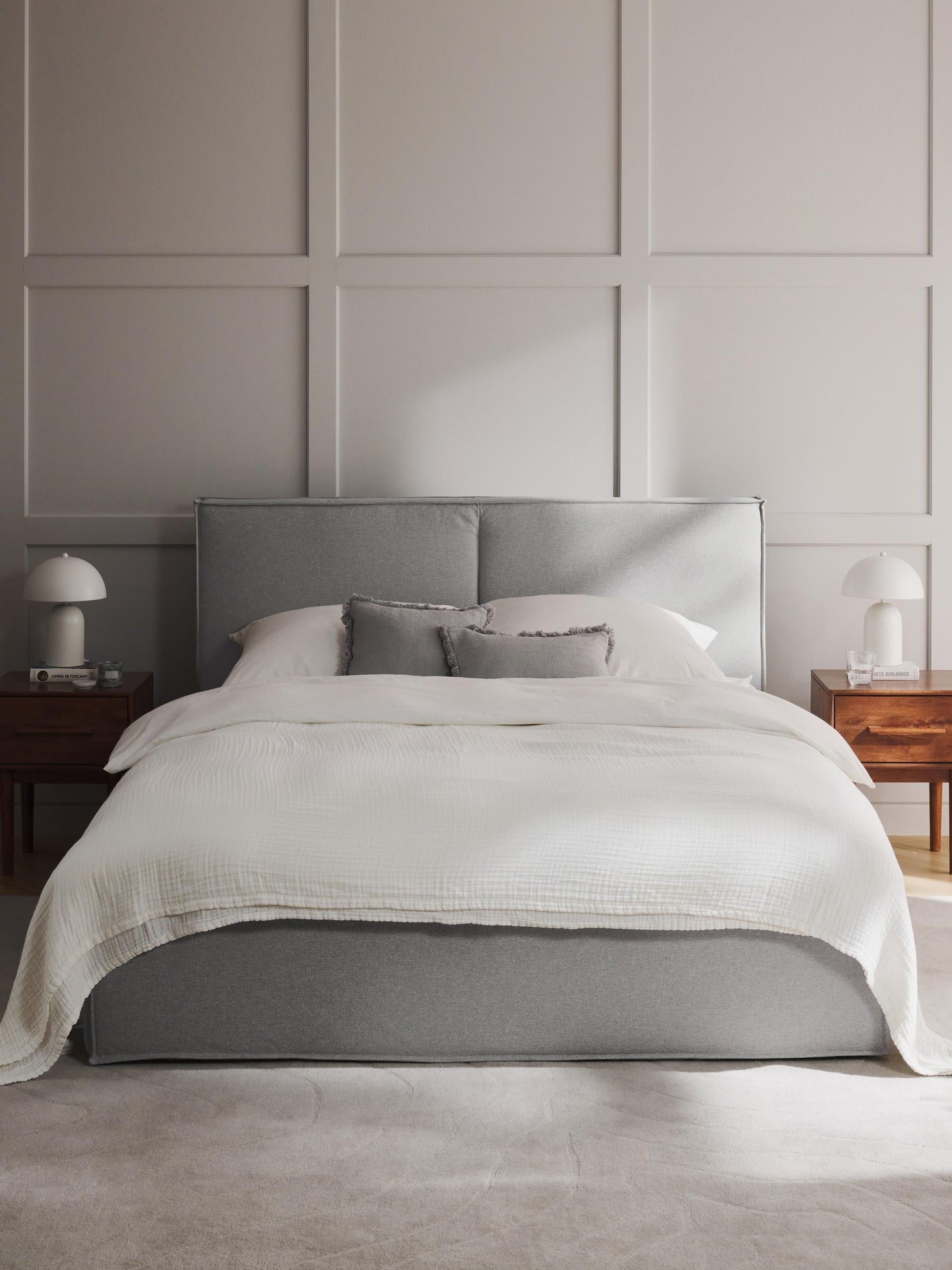 Drevio Upholstered Bed with Storage