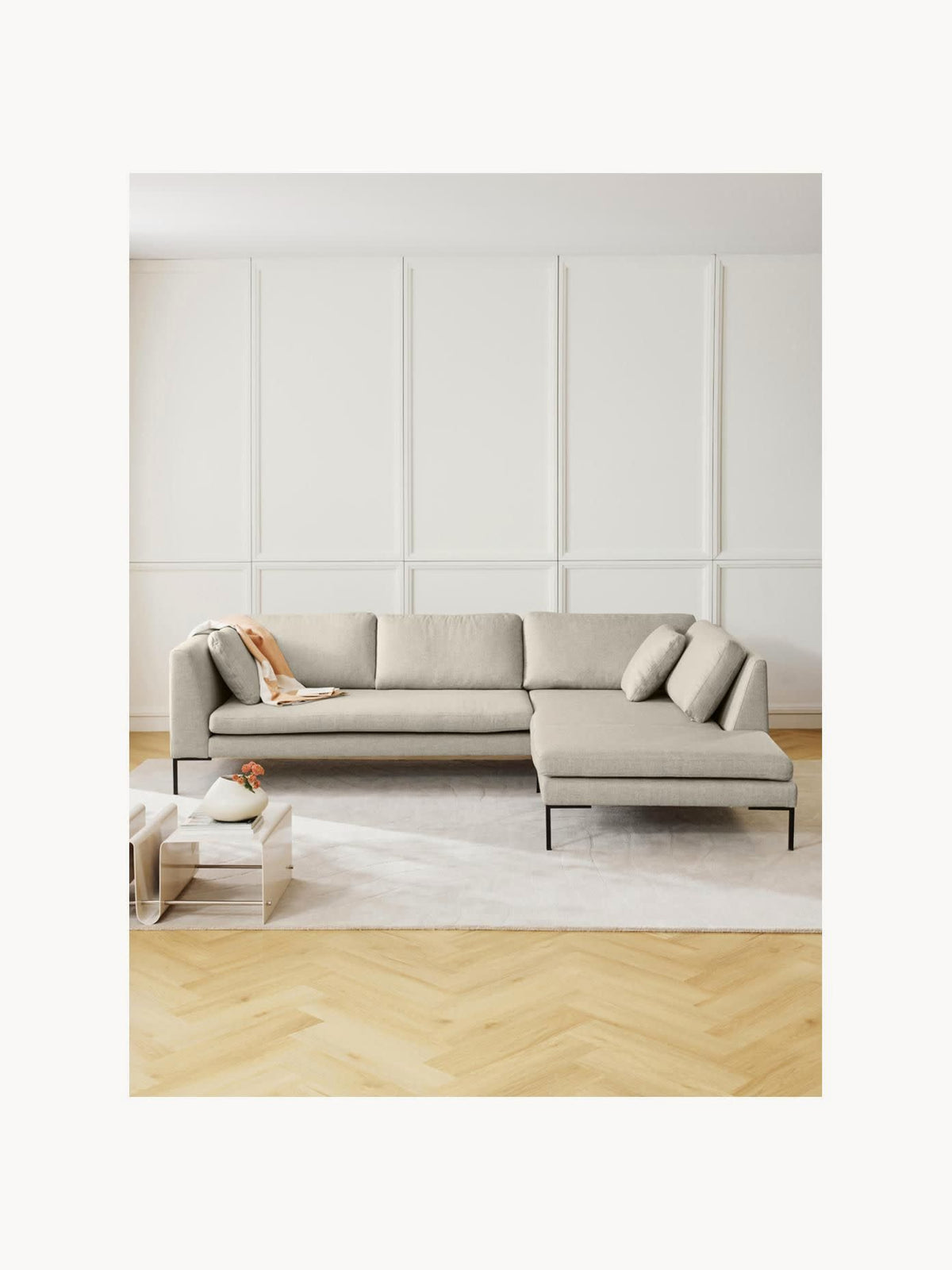 Emvira Corner Sofa with Metal Legs