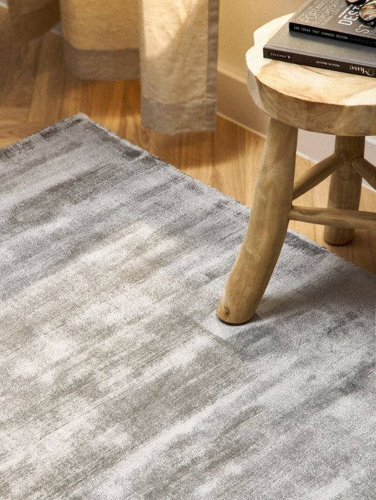 Janira Viscose Hand-Woven Rug