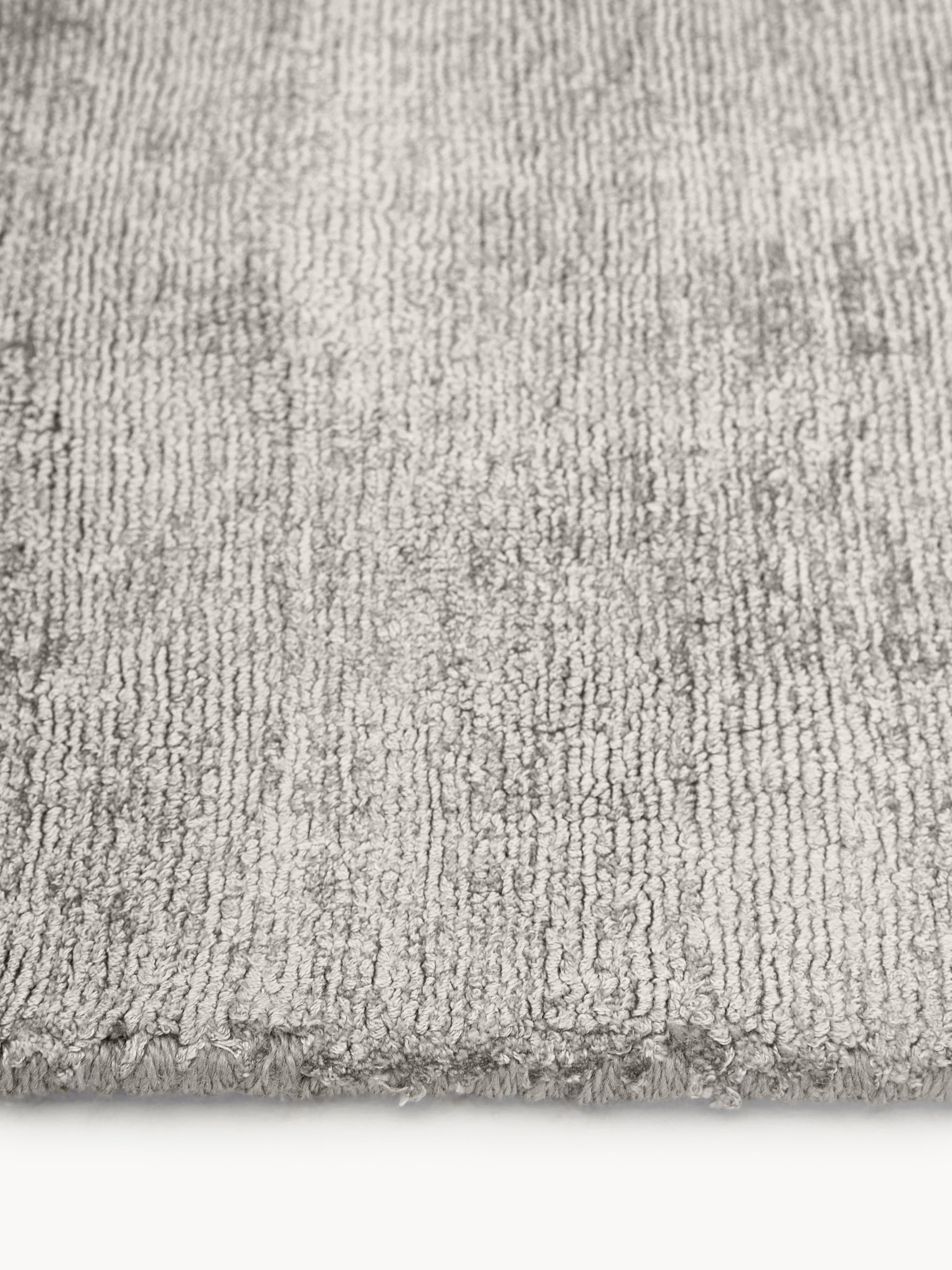 Janira Viscose Hand-Woven Rug