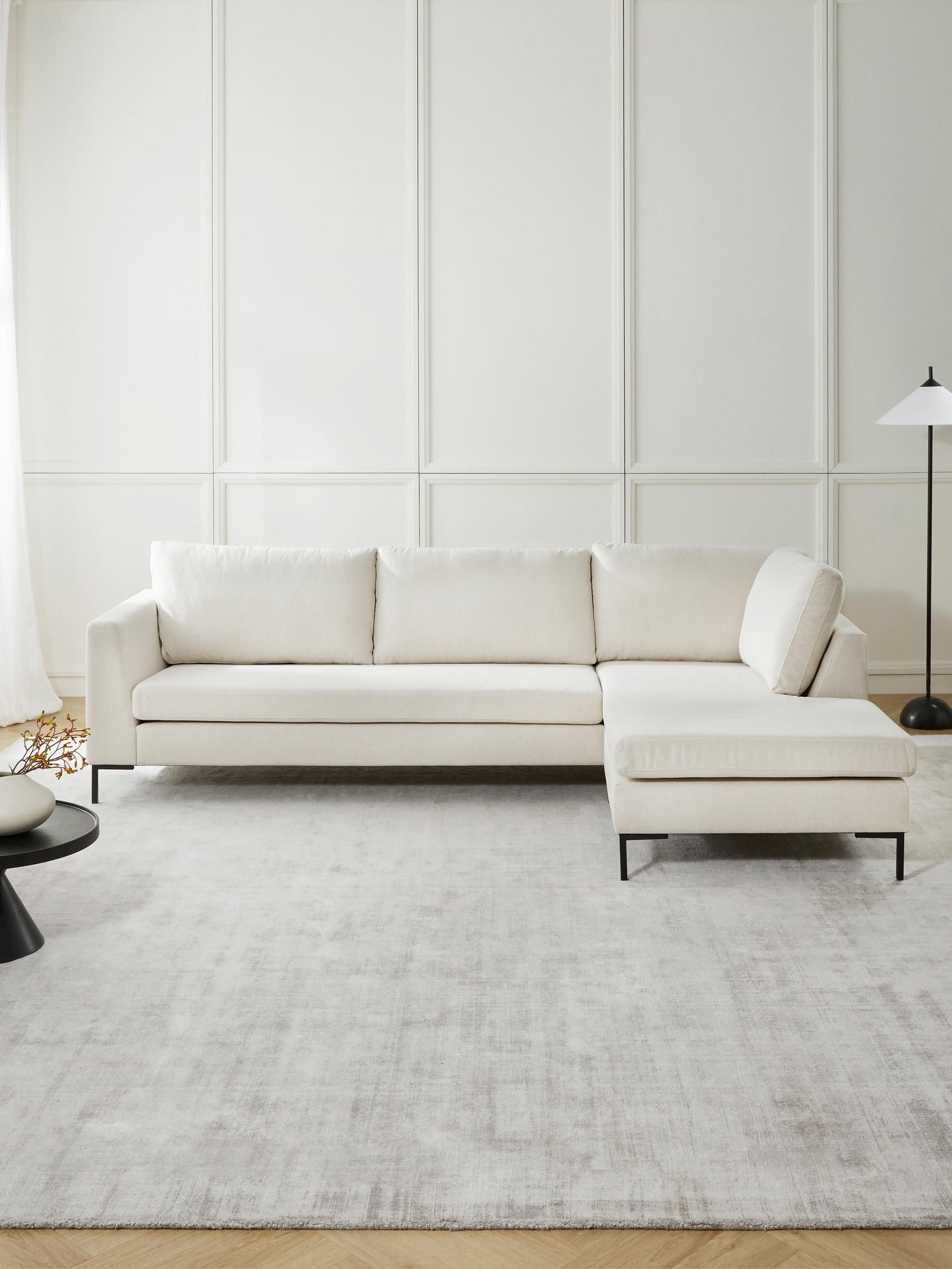 Lunvira Corner Sofa