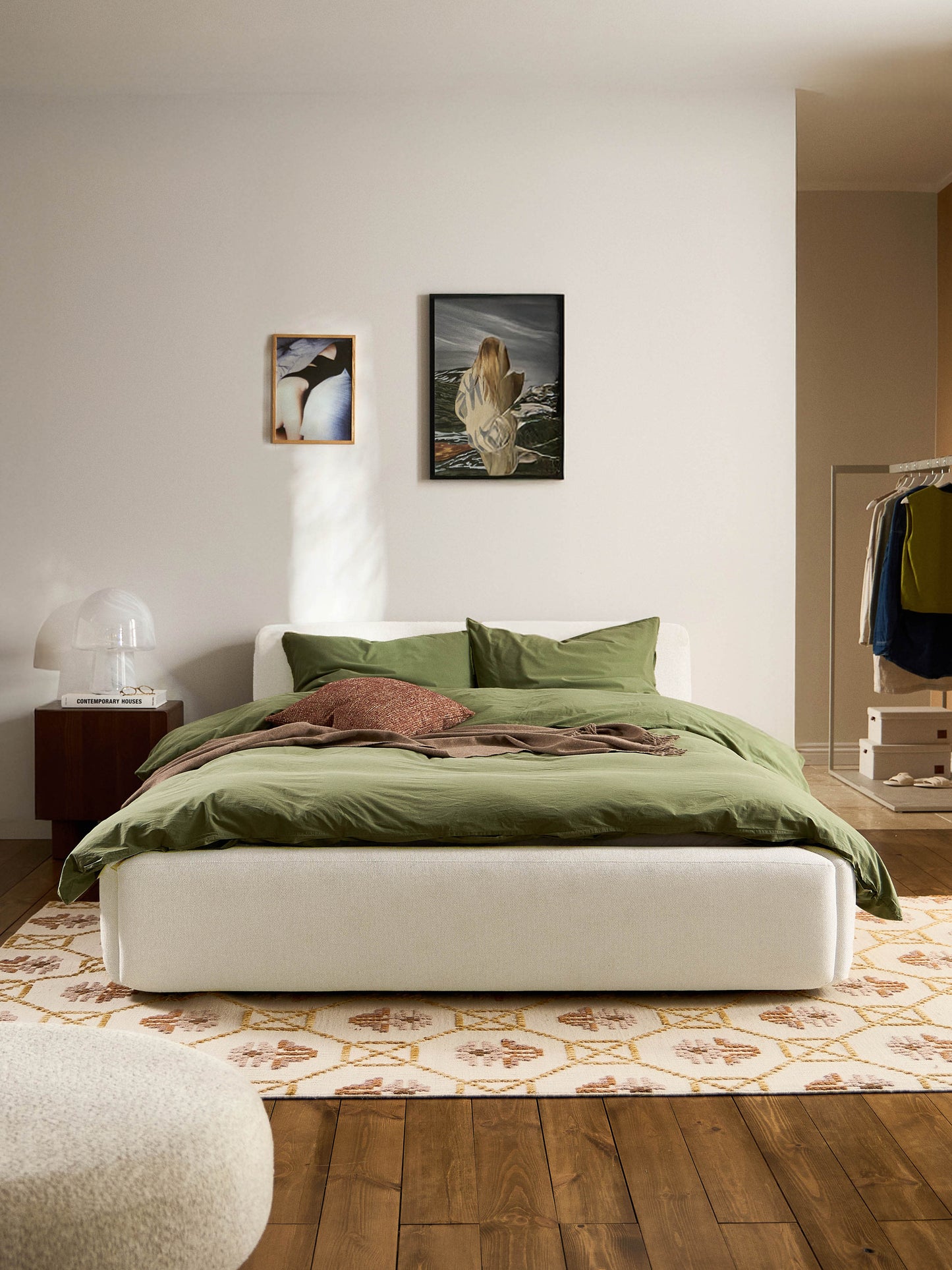 Melvora Upholstered Bed