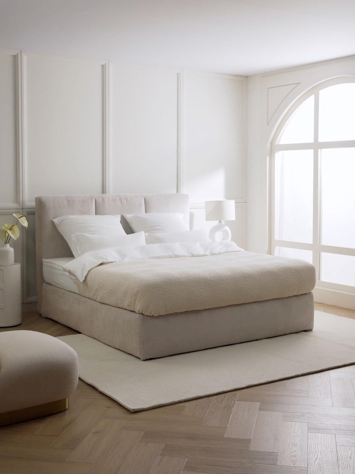 Obrano Box Spring Bed
