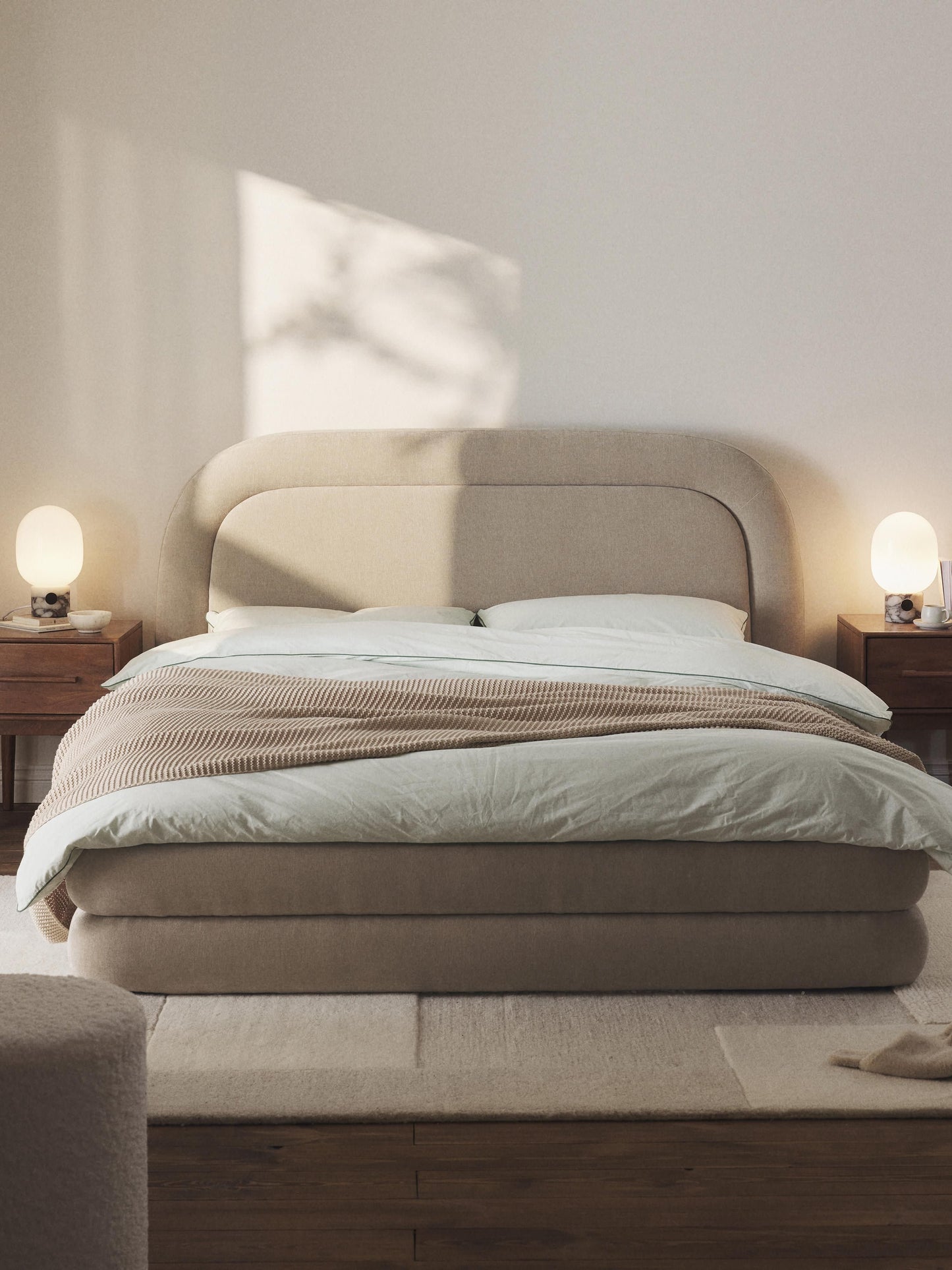 Solmero Upholstered Bed