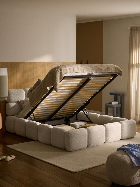 Taylis Upholstered Bed in Teddy Bouclé with Storage